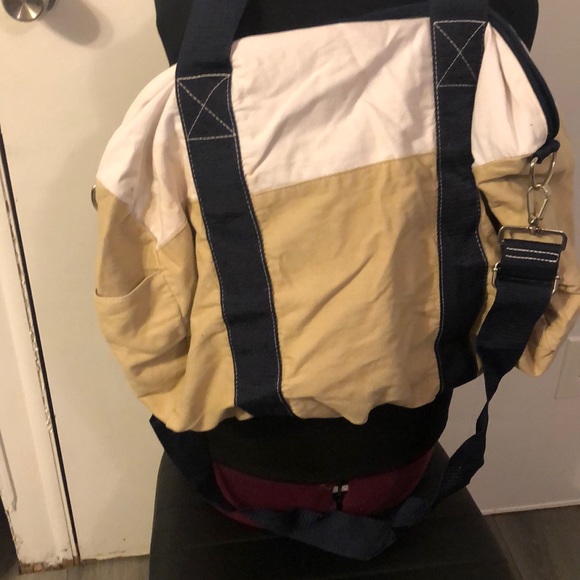 Tommy Hilfiger duffle bag - Picture 3 of 4